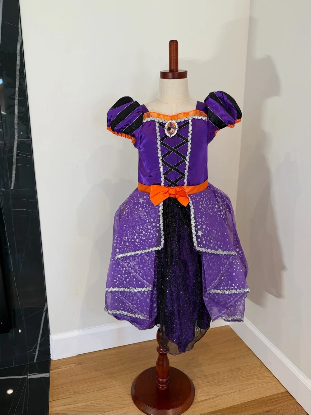Disney Minnie Mouse Halloween Costume Dress Girls Size 5/6 Purple Witch Dress - Picture 1 of 6